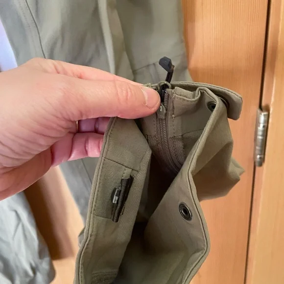 Helly Hansen Odin Series Hiking Pants - Beige, XL, EUC - Picture 5 of 10